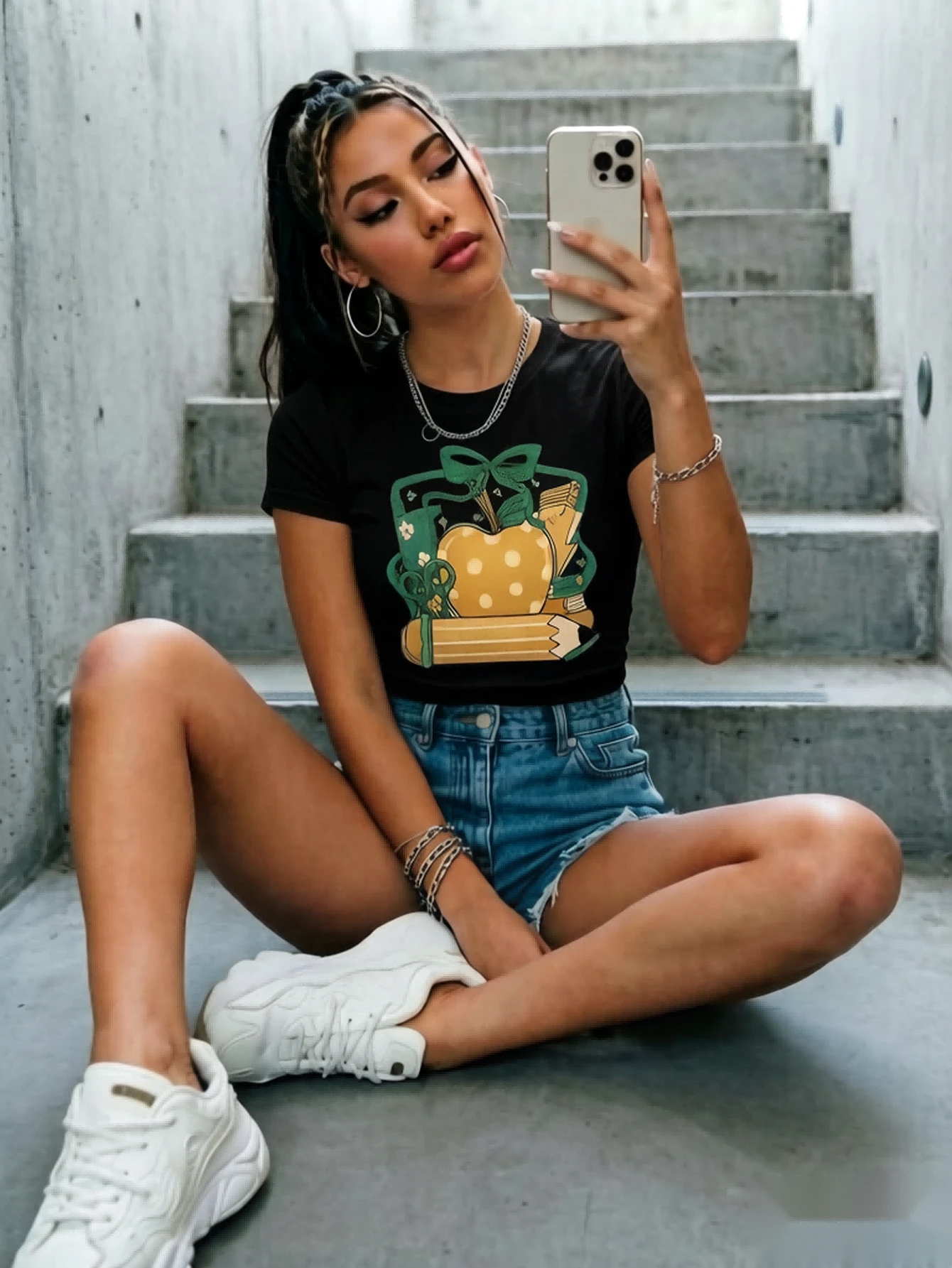 Women's Kawaii Cartoon Print Short Sleeve Green T-Shirt - Scoop Neck Casual Soft Cotton Tee for Outdoor, Travel & Everyday Fashion - Negro - Ver 1