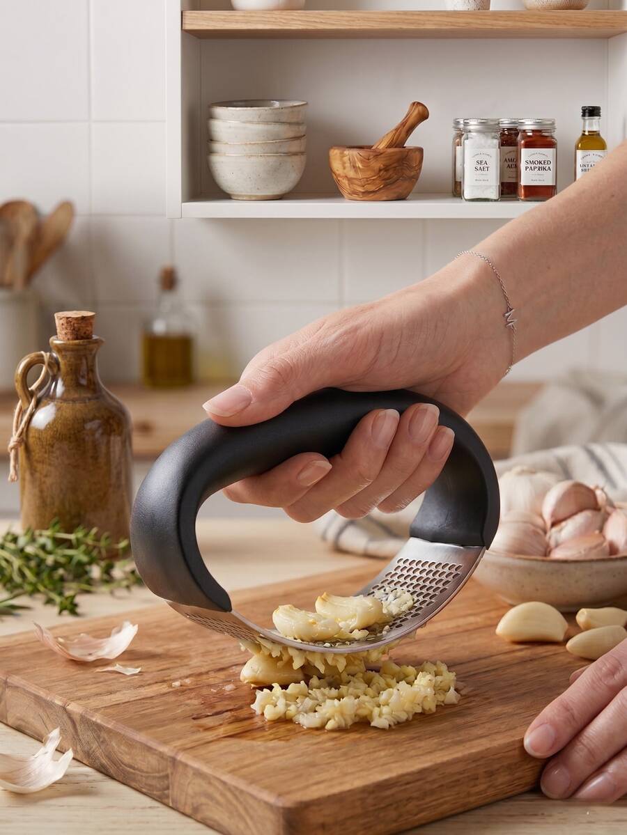 Durable Stainless Steel Garlic Press, Manual Vegetable Chopper And Fruit Grinder, Easy-To-Use Kitchen Tool, Suitable For Restaurant And Home Cooking, No Electricity Required, Garlic Crusher - Durable Stainless Steel Garlic Press - View 1