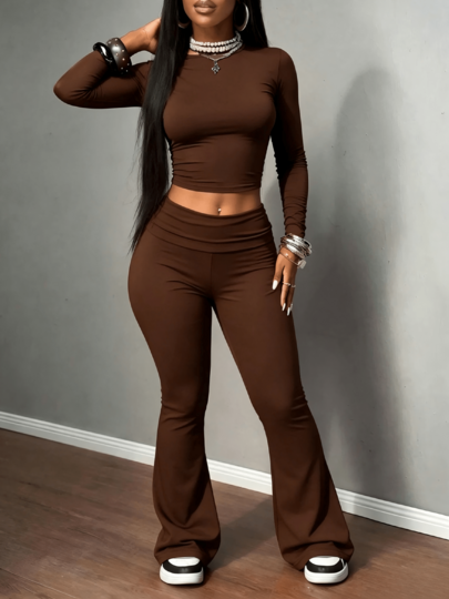 Women's Brown Workout 2 Piece Tracksuit, Solid Round Neck Long Sleeve Crop Top & Flare Pants, Bodycon Casual Fall Streetwear