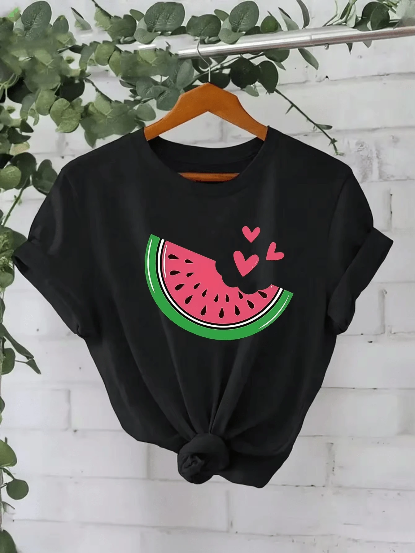 Cotton T-Shirts For Women, Men, And Teens. Casual Women's T-Shirt For Mother's Day, With Short Sleeves And A Round Neck, Featuring A Large Watermelon Graphic Print – Choice P - 黑色 - 查看 1