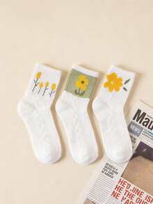 5 Pairs Women's Yellow Floral Jacquard Mid-Calf Socks, Mixed Color Botanical Pattern Texture, Casual Everyday Wear Socks - Multicolor - View 3