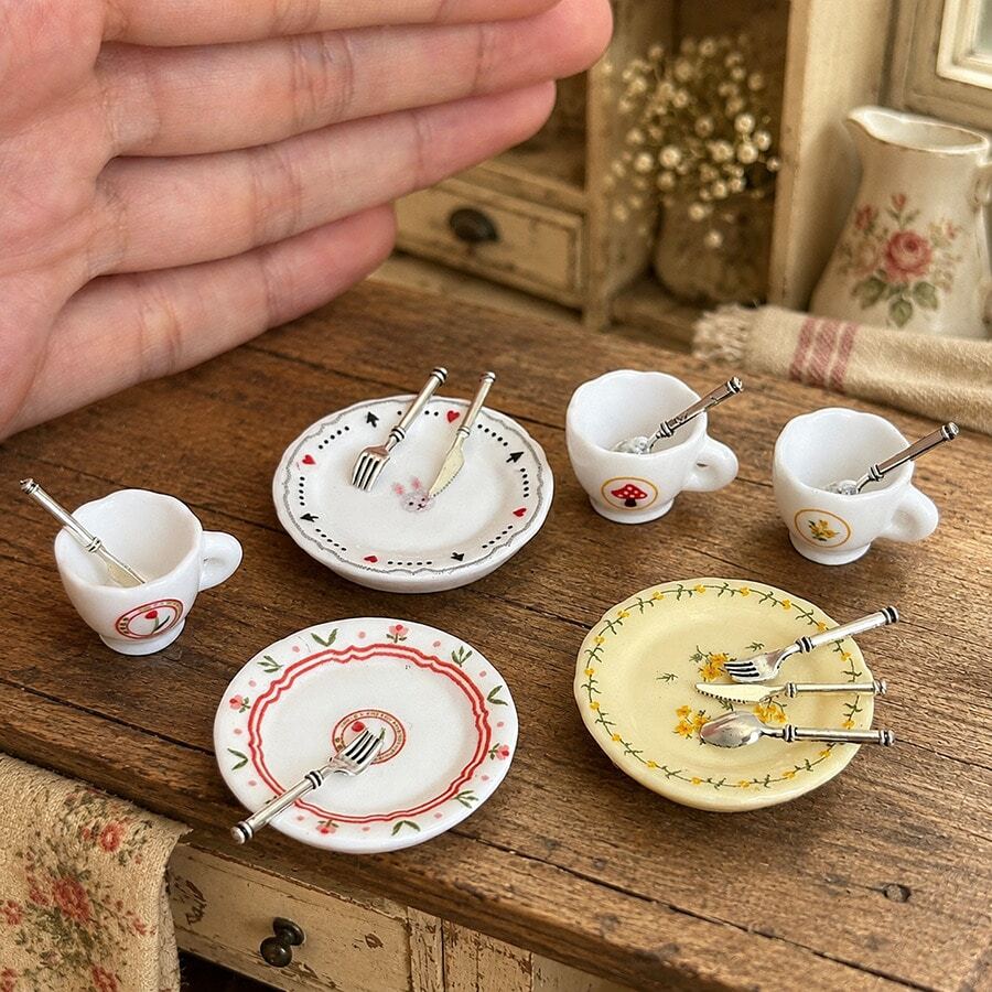 迷你田園風茶杯與碟子模型套組，1:12 比例娃娃屋廚房餐桌裝飾，迷你下午茶早餐場景展示，迷你攝影道具 - 均碼 - 查看 1