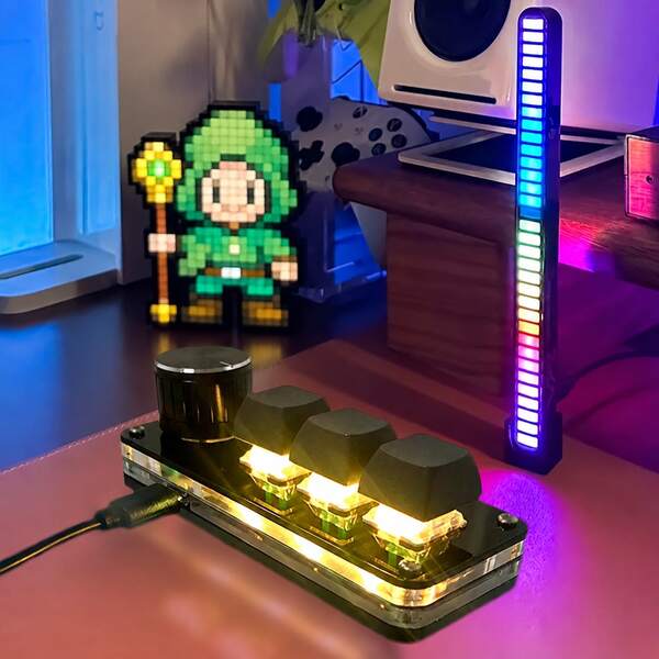 可編程 3 鍵機械遊戲小鍵盤，附旋鈕，熱插拔綠軸宏鍵盤，RGB 背光迷你鍵盤，USB-C 介面，適用於筆記型電腦、桌上型電腦、辦公與遊戲，送給男士女士的禮物
