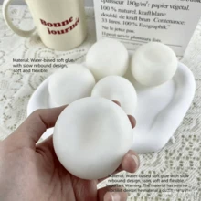 1個迷你捏捏雪球壓力紓壓玩具 5cm 小號慢回彈 帶脆響聲 柔軟水性膠 紓壓指尖玩具 適合青少年與成人 透明款 尺寸1.96in 非大號 - 彩色 - 查看 4