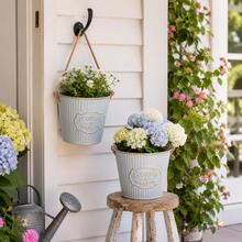 1pc/2pcs/3pcs Vintage Oval Wall-Mounted Metal Planter With "FLOWERS & GARDEN" Sign, Suitable For Indoor And Outdoor Succulents, Dried Flowers, Balcony And Patio Hanging Planter, Pastoral Style Succulent Pot - Flowerpot - View 12