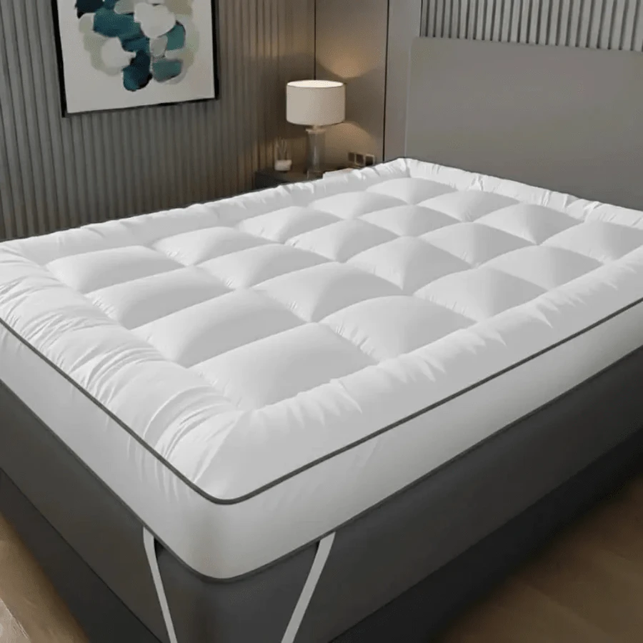 Extra Deep 4cm Mattress Topper – Luxury Quilted Hotel-Quality Mattress Pad, Ultra Soft & Fluffy, Breathable Box-Stitched Design With Strong Elastic Corner Straps, Machine Washable - White - View 1