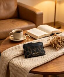 Coach Mini Skinny Id Card Case,Slim Front Pocket Wallet for Women Men,Credit Card Holder with Keychain,ID Window,Zipper Clourse - 黑金 - 查看 3