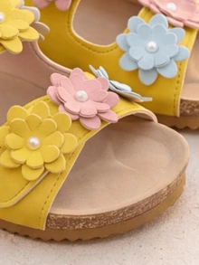 2026 Girls Floral Sandals - Macaron Color 3D Layered Floral Decor Girls Shoes - Suitable For Daily And Other Occasions! - Yellow - View 3