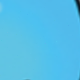 متعدد الألوان