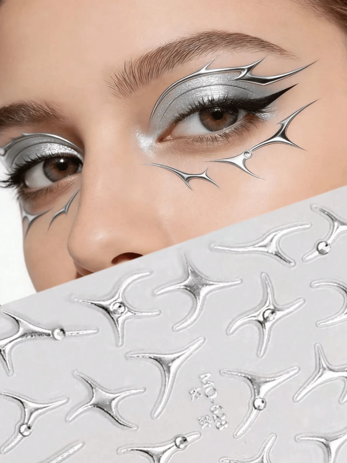 3/1pc Metallic Silver Starburst Face Sticker - Cyberpunk Y2K Decorative Decal, Waterproof Sticker Suitable For Halloween, Cosplay, Festivals And Carnival Parties, Futuristic Alien Eye Decoration, Easy To Apply And Remove, Long-Lasting Shiny - Multicolor - View 1