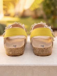 2026 Girls Floral Sandals - Macaron Color 3D Layered Floral Decor Girls Shoes - Suitable For Daily And Other Occasions! - Yellow - View 2