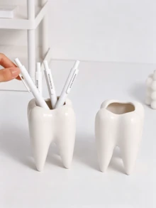 1 pieza Portabolígrafo con forma de diente creativo, diseño único con forma de diente blanco, adecuado para regalos pequeños de dentistas, almacenamiento de escritorio en la oficina en casa y caja de almacenamiento de escritorio creativa para brochas de maquillaje, también se puede usar para almacenamiento de cepillos de dientes en el baño y útiles escolares - Ver 2