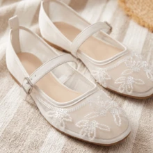 Chaussures plates de mode pour filles, chaussures babies respirantes avec sequins floraux exquis, chaussures plates en maille respirantes, polyvalentes et convenant pour les sorties quotidiennes. - Blanc - Voir 1