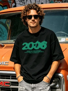 Camicia casual estiva da uomo con collo rotondo morbido e maniche corte, stampa grafica con graffiti dell'anno 2006 e slogan internet, adatta per l'uso quotidiano. - nero - Visualizzare 3