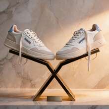 AU - Classic Grey And White Lace-Up Shoes Adorned With A Colorful Patchwork Design. Comfortable Skate Shoes, Designed For Couples, With A Contrasting Design In Bold Colors. - 灰白藍尾 - 查看 2