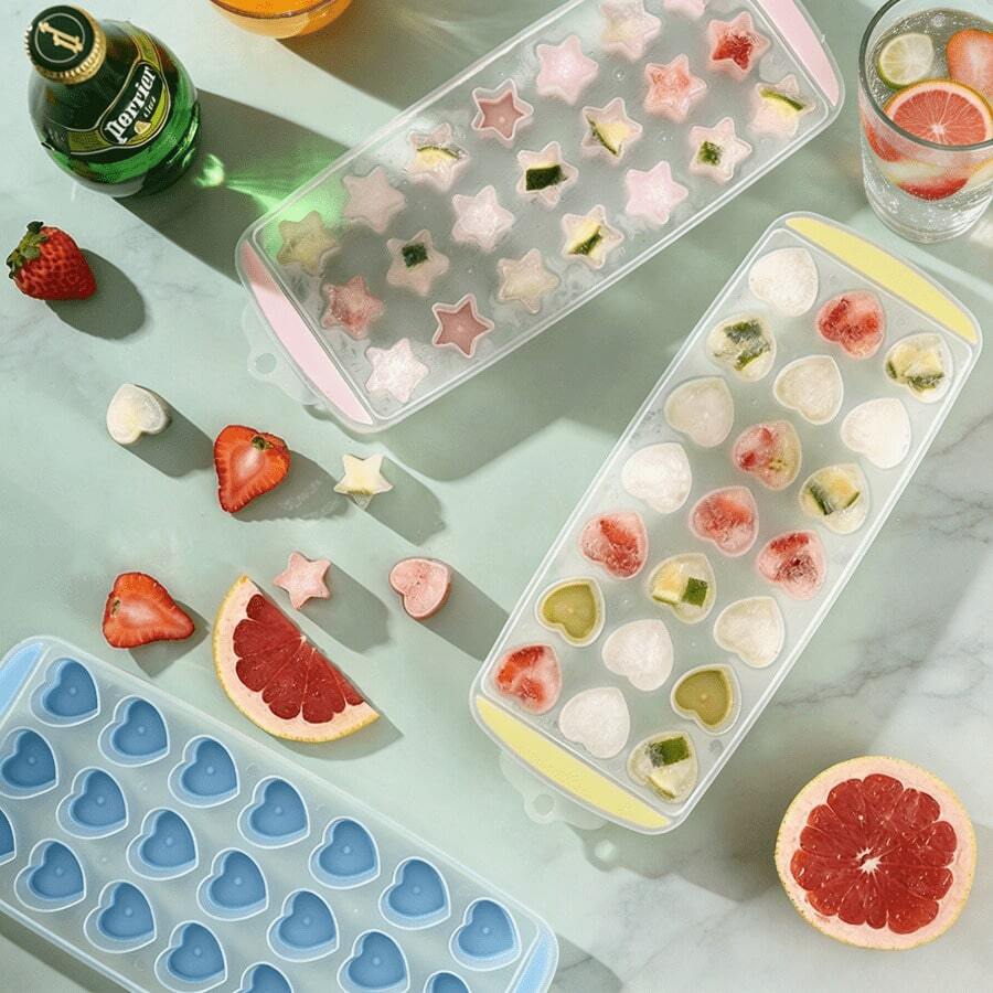 1pc Heart & Star Shaped Silicone Ice Cube Tray With Lid, Easy Release Ice Mold, Stackable Ice Cube Tray, Suitable For Juice, Cocktail, Whiskey Drinks, Reusable Ice Mold For Home Kitchen Bar, Ice Tray, Kitchen Accessories, Ice Maker - Multicolor - View 1