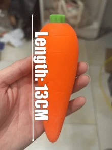 1/2件 擠壓玩具胡蘿蔔 13cm 小巧柔軟可愛蔬菜 | 小型壓力舒緩玩具 | 成人限定手指感官食物趣味玩具 - 彩色 - 查看 3