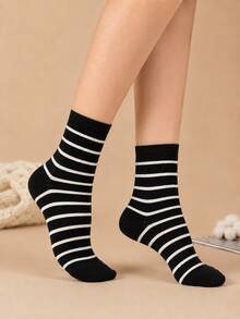 5 Pairs Random Black & White Bow Ruffle Mid-Calf Socks, Sweet Campus Style, Suitable For Work, Casual, All Seasons - Multicolor - View 4