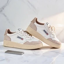 Grayish-white Brown