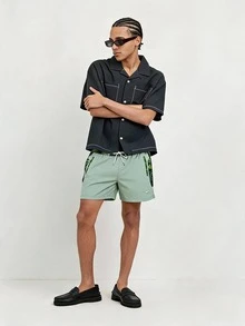 Men's Hawaiian Tropical Palm Leaf Beach Shorts With Lining - Multicolor - View 2