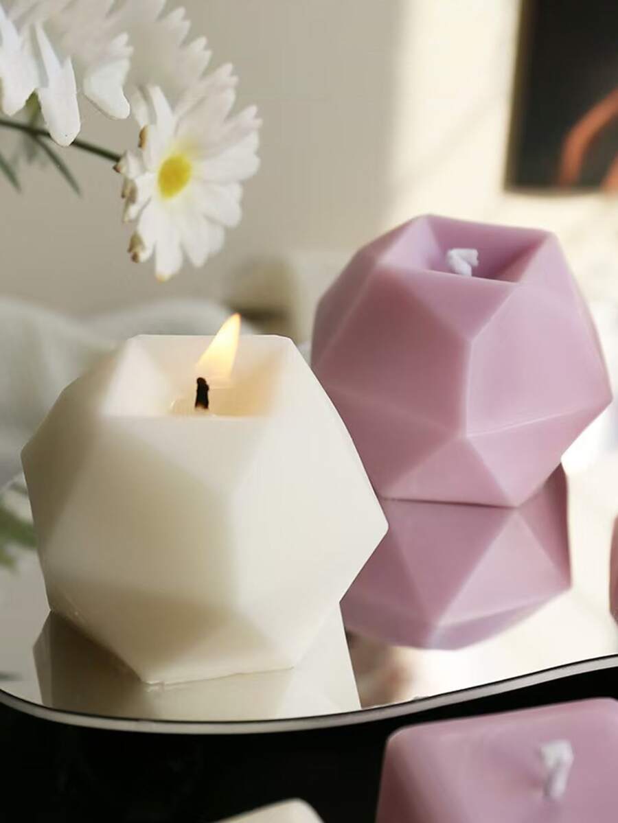 Geometric Aromatherapy Candle, Decorative Ornament, Birthday Candle, Soy Wax, Multi-Faceted Cube Candle, Creative Handmade Aromatherapy Candle, Nordic Style, High-End Home Decor, Wedding Banquet, Gift Candle - Diamond-faced Candles - View 1