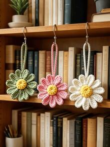 Handmade Crochet Daisy Pendant, Multiple Colors Available, Keychain And Bag Charm, Car Rearview Mirror Decoration - Multicolor - View 3
