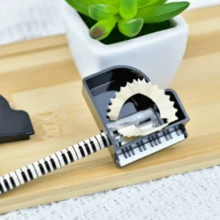 1個鋼琴造型迷你文具削鉛筆機，創意禮物學生用小獎品 - 彩色 - 查看 2