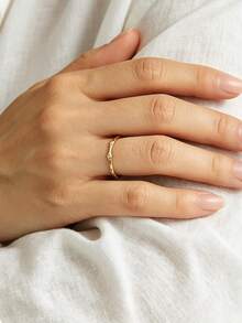 Charm-In 18K Gold Plated Asymmetric Wavy Facet Stack Ring Minimalist Geometric Tiny Zirconia Band Modern Daily Jewelry For Women - Gold - View 3