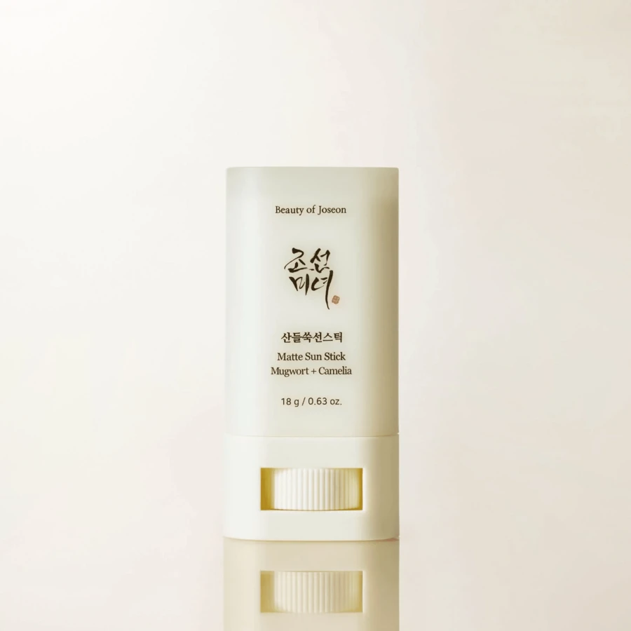 Beauty Of Joseon - Matte Sun Stick Mugwort+Camelia 18g – Matte Sun Stick - Facial Sun Protection - Mint Green - View 1