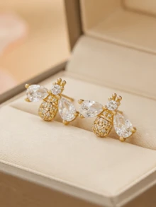 CHICAT 1 Pair Delicate Small Micro-Inlaid CZ Bee Stud Earrings For Women, Pear-Cut Crystal Wings, Tiny Honey Bee Insect Design, Cute Minimalist Daily Wedding Jewelry For Ladies - Gold - View 1