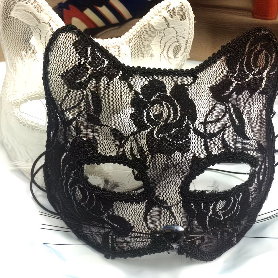1件貓臉面具附性感蕾絲飾邊,狐狸蕾絲面具,適合黑色節日妝容舞會、生日派對、萬聖節裝飾與晚禮服派對,哥德暗黑 Cosplay 道具 - 均碼 - 查看 1