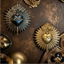 1pc Gothic Sacred Heart Wall Decor - Golden Radiance Religious Home Decoration, Catholic Hanging Ornament Suitable For Church, Living Room, Christmas, Easter, Halloween, Wedding - Exquisite Church Decor Gift, Fine Design And Craftsmanship, Perfect Choice For Thanksgiving - 1PC - View 4