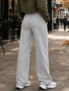 Women's Drawstring Elastic Waist Wide Leg Sweatpants, Soft Autumn Casual Sports Long Pants With Side Pockets - Light Grey - View 2