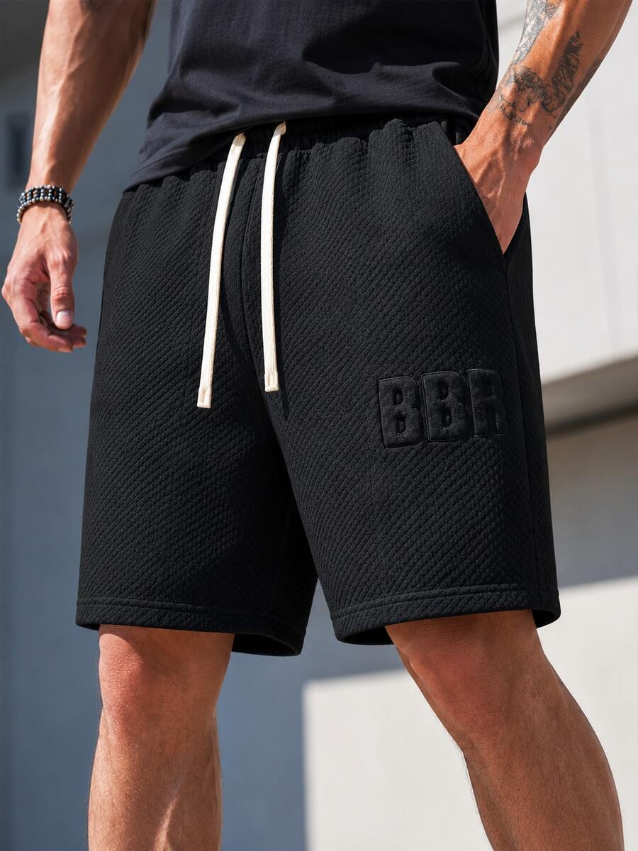 Pantalones cortos casuales para hombre, cintura elástica con cordón, patrón de letras BBR en relieve, tela con relieve, adecuados para estilo de calle de verano y deportes - Negro - Ver 1