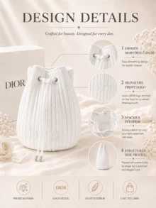 Dior 迪奧白色水桶抽繩化妝包，尺寸 13×17cm，抽繩束口設計，大容量收納，柔軟包身，小巧輕便易攜帶，送禮自用都合適。 - 白色 - 查看 6