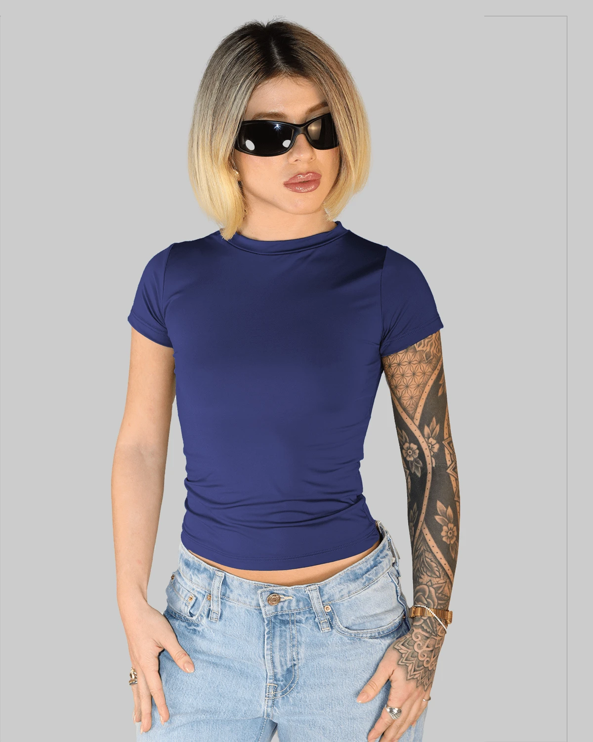 Women's Summer Cropped T-Shirt With Short Sleeves And Round Neck, Slim Fit, Solid Color, Aitona - 藏蓝色 - 查看 1