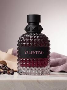 Valentino Uomo Born In Roma 男士淡香精喷雾 50毫升/1.7盎司，温暖木质调，充满阳刚之气，适合现代场合，例如送给男友、丈夫、父亲、兄弟，适合生日、毕业派对、旅行、露营、户外活动、校园旅行、节日庆典、周年纪念日等。也适合夏季、秋季、万圣节、夏季精选、夏季必备、经典复古、奢华低调、现代优雅等多种风格。 - EDP Intense - 查看 1