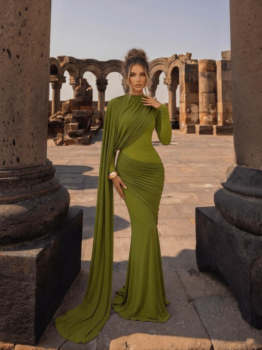 Solid Color Elegant Contrast Mesh Draped Evening Gown For Party And Formal Dinner - Green - View 1