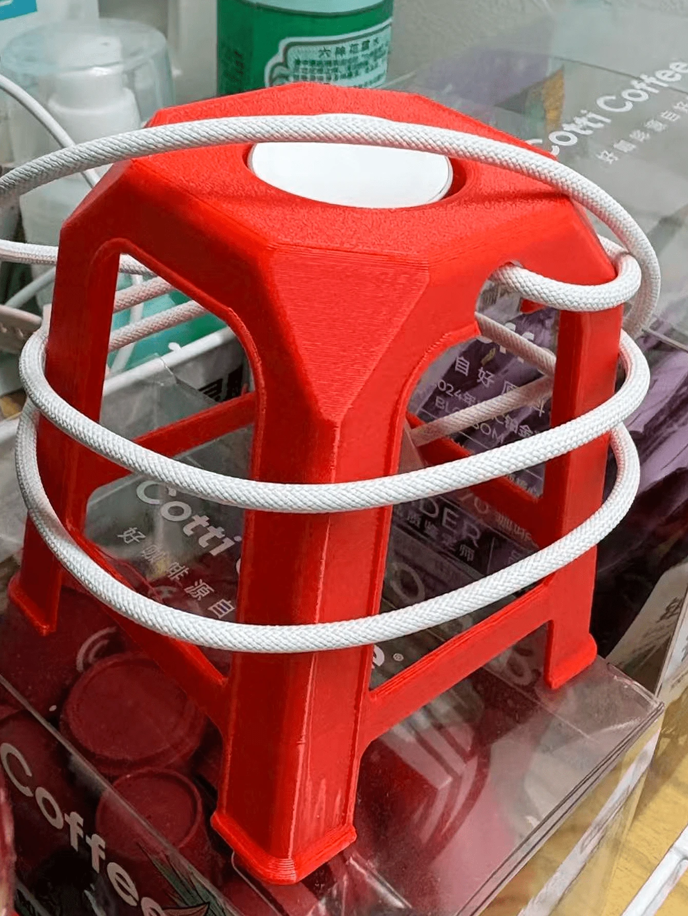 1pc Red Stool Shaped Watch Charging Dock, Desktop Stand, Storage Ornament, Portable Charging Base, Creative Red Stool Design, Desktop Decoration, One-Piece Molding, Desktop Storage, Portable, Home Desktop, Dorm Storage, Atmosphere Decor - Multicolor - View 1