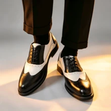 Men's British Black & White Colorblock Oxford Dress Shoes, Brogue Carved Lace-Up Pointed Toe Single Monk Strap, Suitable For Daily Business Commute, Wedding Groom & Groomsman Outfit, Wedding Photo Shoot, Classic Versatile Youth Men's Suit Matching Simple Casual Formal PU Leather Shoes - Black and White - View 8