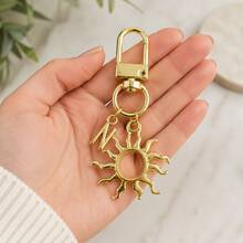 1pc Gold Sun Pendant Keychain, Unisex Bag Charm, Luxury Accessory - Gold - View 5