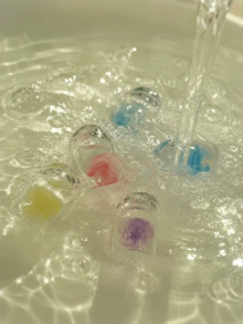 Cute Mini Jellyfish Keychain, Transparent Ocean Y2K Style Bag Charm, Adorable Pendant, Suitable For Backpacks, Handbags, Car Keys, Perfect Birthday Gift For Women And Girls - Multicolor - View 6