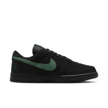 Nike Big Lux Comfortable And Soft Low-Top Sneakers For Men, Black And Green - Black and Green - View 7
