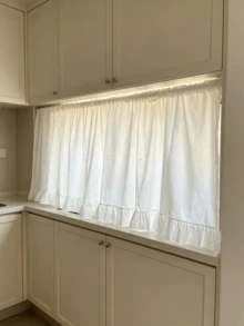 1件 春夏白色荷葉邊簡約優雅櫥櫃簾，咖啡桌裙短窗簾，適用於廚房櫥櫃、客廳、陽台、凸窗、臥室、衣櫃、書房、花園居家裝飾 - 白色 - 查看 5