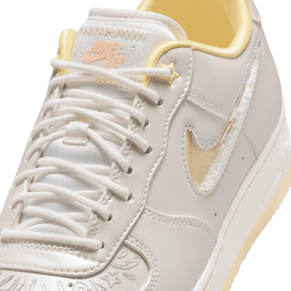Nike '07 Comfortable Soft Round Toe Breathable Skate Shoes Women's White Yellow - White-yellow - View 9