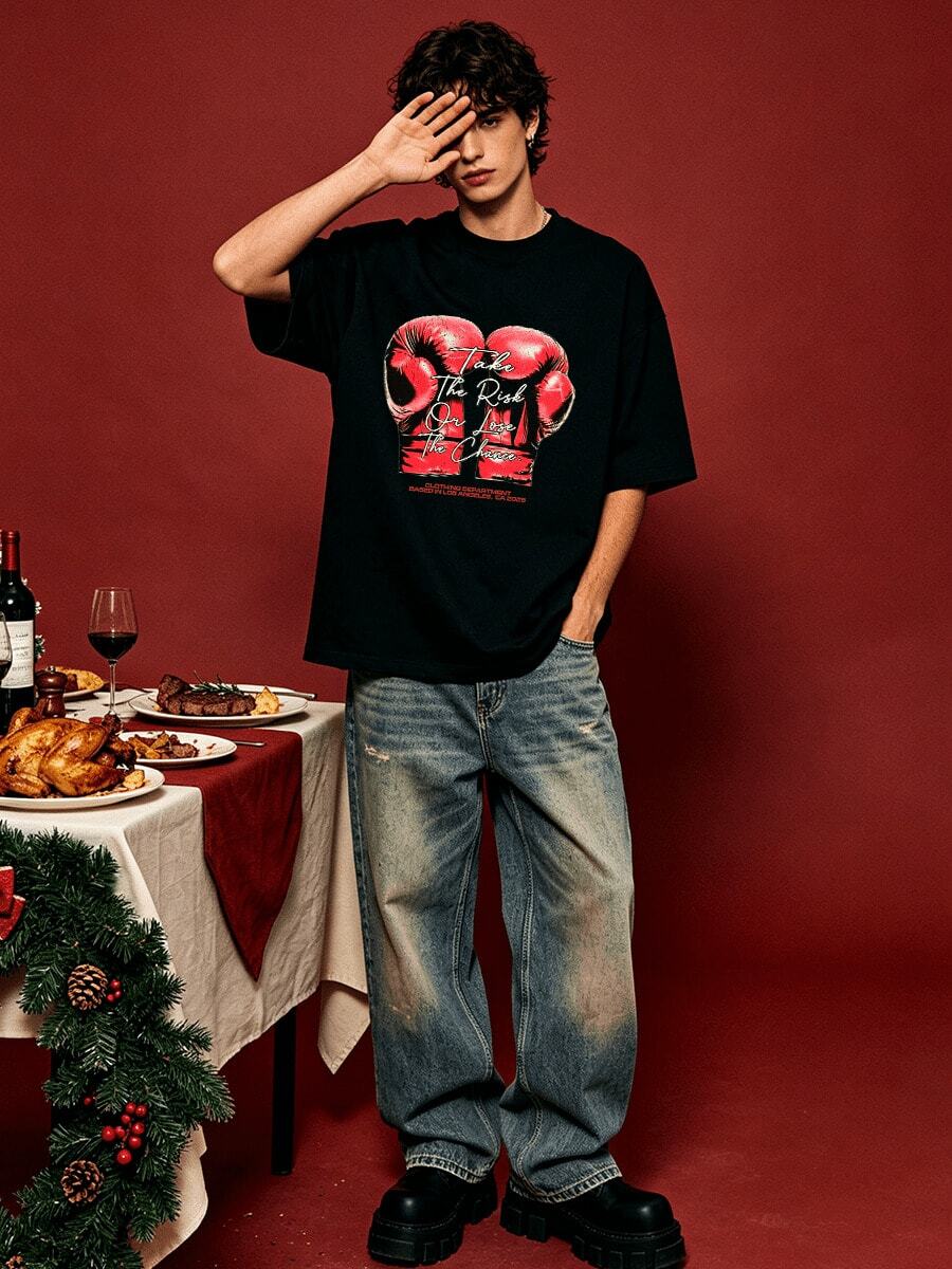 Camicia casual estiva da uomo con collo rotondo morbido e maniche corte, stampa grafica di guantoni da boxe, adatta per l'uso quotidiano. - nero - Visualizzare 1