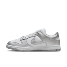 Nike Sepatu Sneakers  Dunk Low-Top yang Nyaman dan Mendukung untuk Wanita, Abu-abu/Putih - abu-abu - View 5