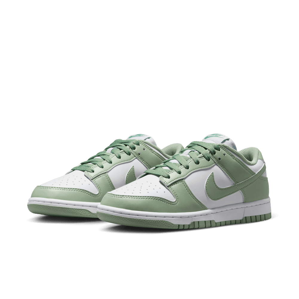 Nike Dunk Comfortable Soft Low-Top Skate Shoes Women's White Green