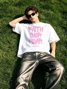 Men's Summer Casual Soft Round Neck Short Sleeve-Shirt,Pink Faith Over Fear Graffiti Style Bible Verse Print Graphic Is Suitable Daily Wear. - White - View 1