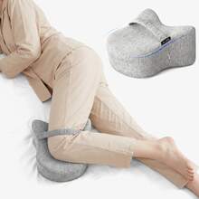 1 pieza Almohada de espuma de memoria para la pierna, diseño aerodinámico con surcos, contorneada a las curvas de la pierna, almohada ergonómica para la rodilla, con correa ajustable para fijar la posición, proporciona soporte para el muslo y la cadera para quienes duermen de lado - Gris - Ver 7